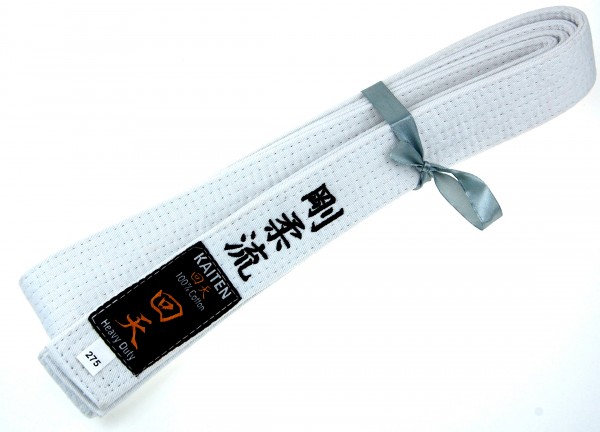 Kaiten Weißgurt 275, bestickt